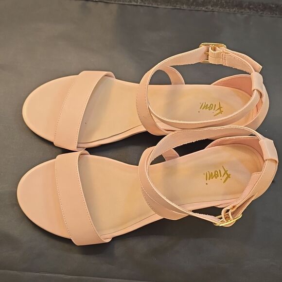 FIONI WOMEN'S CASUAL CRISS-CROSS ANKLE STRAP LOW WEDGE SANDALS G1 - Picture 6 of 15